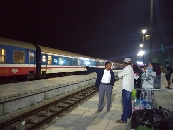 Vé tàu Tết 2025 vẫn còn trên tất cả các tuyến