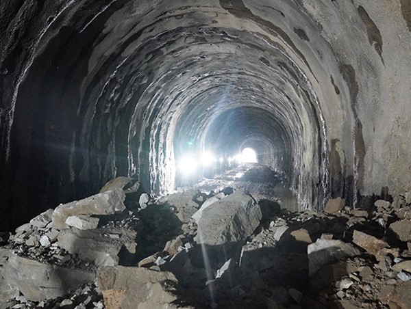 Thông hầm số 2 Dự án cải tạo đường sắt Khe Nét