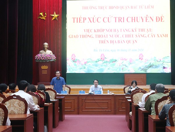 Cử tri Bắc Từ Liêm kiến nghị về khớp nối hạ tầng kỹ thuật giao thông