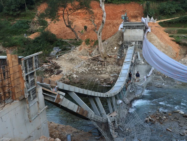 Làm rõ nguyên nhân cầu dân sinh bất ngờ đổ sập khi đang thi công