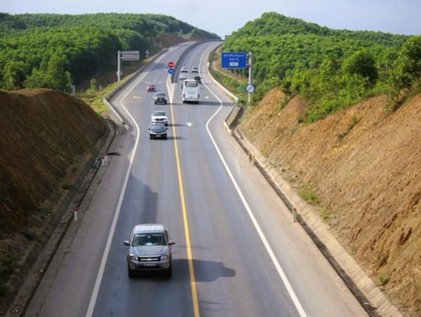 Thống nhất tăng vốn nhà nước tại dự án cao tốc Cam Lộ - Lao Bảo