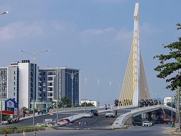 Cầu vượt đường sắt 487 tỷ đồng ở Vĩnh Phúc sắp hoàn thành