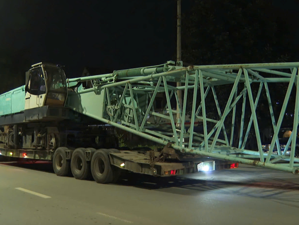 Xử lý tài xế xe siêu trường, siêu trọng đi ngược chiều trên quốc lộ 1A