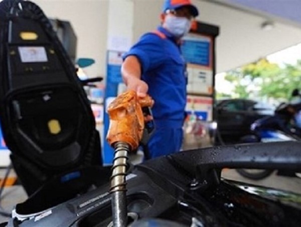 Giá xăng dầu đồng loạt giảm