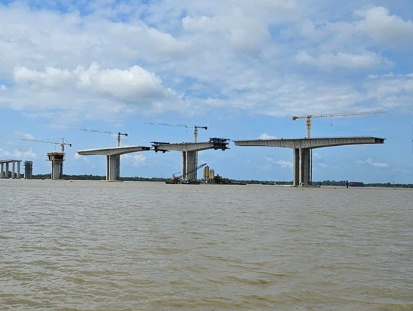 Hợp long cầu Nhơn Trạch nối Đồng Nai và TP Hồ Chí Minh trước tết Nguyên đán 2025