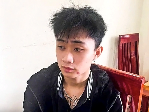 Bắt khẩn cấp đối tượng cướp tài sản của tài xế taxi