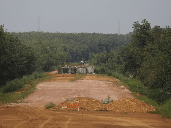 4/5 dự án thành phần đường Hồ Chí Minh vẫn gặp khó mặt bằng, vật liệu