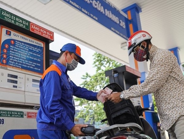 Giá xăng dầu đồng loạt tăng