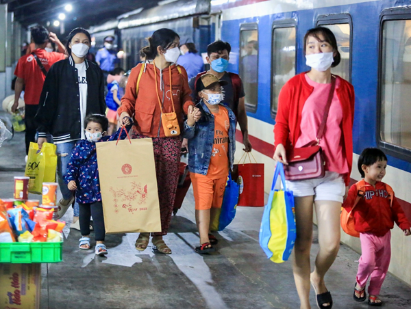 Tăng cường thêm nhiều chuyến tàu tuyến Bắc - Nam trong dịp Tết Nguyên đán 2025