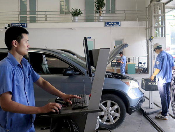 Từ 2025, ô tô trả góp không phải trình giấy thế chấp khi đi đăng kiểm