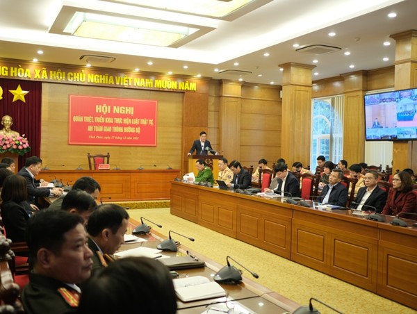 Vĩnh Phúc: Quán triệt triển khai thực hiện Luật Trật tự, an toàn giao thông đường bộ