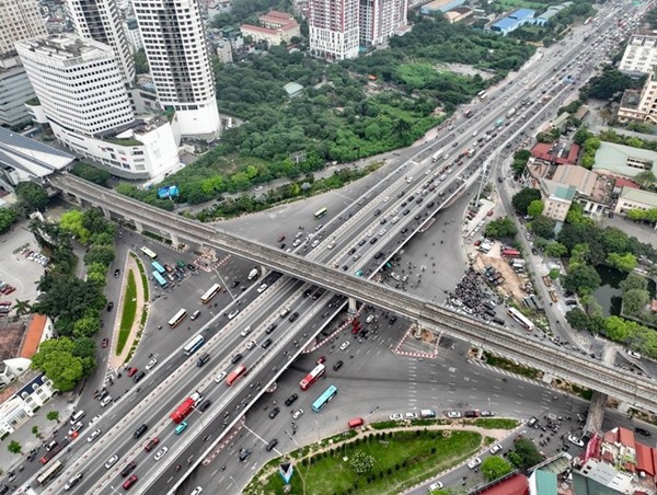 Hà Nội nỗ lực tháo gỡ các điểm nghẽn giao thông