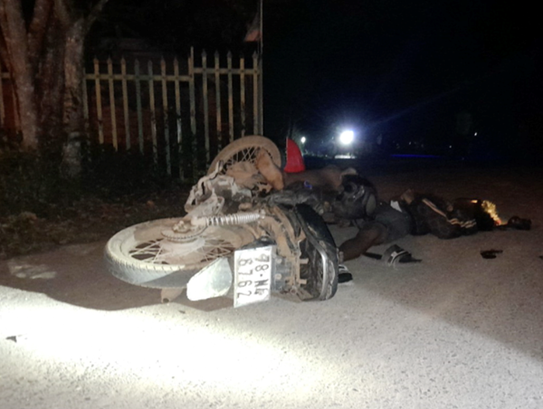 Truy tìm xe tải và tài xế liên quan vụ tai nạn chết người trong đêm