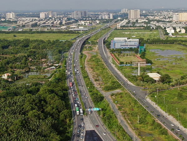 Kiến nghị dùng vốn công mở rộng cao tốc TP Hồ Chí Minh - Long Thành - Dầu Giây