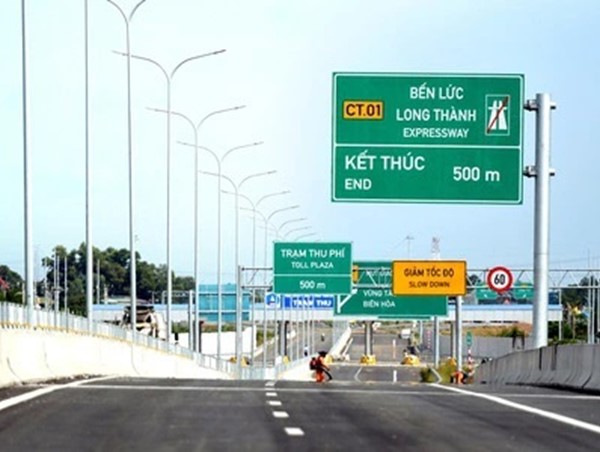 Thông xe tạm thời 2 đoạn cao tốc Bến Lức - Long Thành từ hôm nay