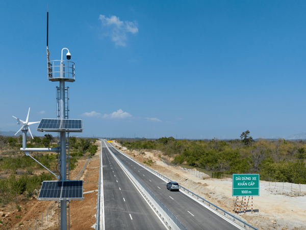 Khẩn trương hoàn thành hệ thống quản lý giao thông thông minh trên cao tốc Bắc-Nam