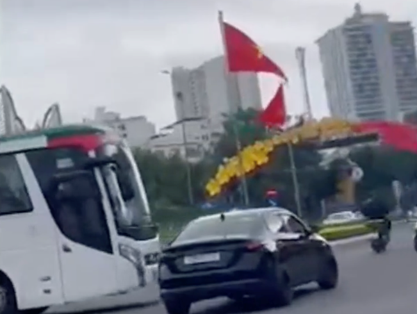 Xác minh người phụ nữ lái xe hơi độ pô, lạng lách trên đường phố Nha Trang