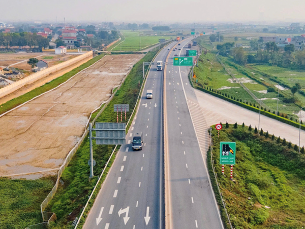 Phấn đấu khởi công 19 dự án giao thông trong năm 2025