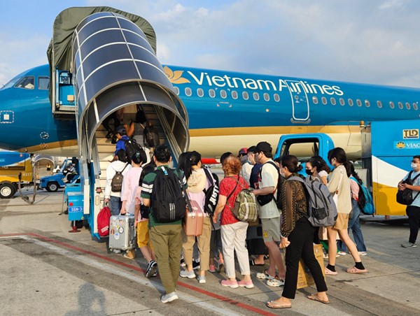 Vietnam Airlines vận chuyển gần 2,4 triệu lượt khách dịp Tết Nguyên đán 2025