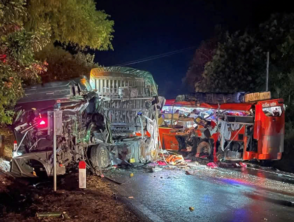 Cục CSGT khuyến cáo khẩn với tài xế khi di chuyển trên đường trơn trượt 