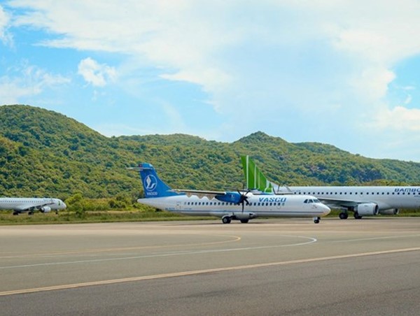 Tạm dừng các chuyến bay chở khách đến Côn Đảo