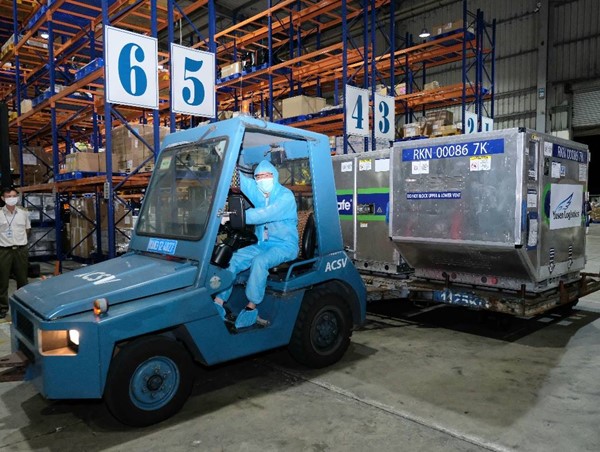 Gần 1 triệu liều vắc xin Covid-19 Nhật Bản viện trợ đã về tới Việt Nam