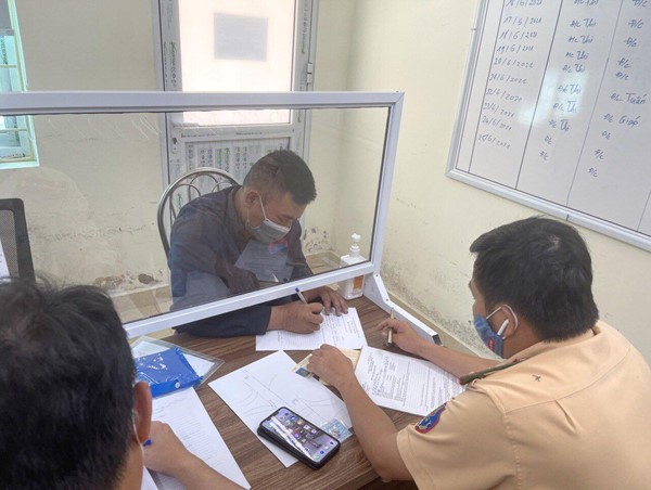 Làm rõ xế ô tô đi ngược chiều trên cao tốc Hà Nội – Thái Nguyên