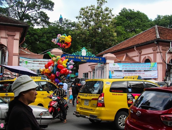 TPHCM cho phép 400 taxi hoạt động trong thời gian giãn cách xã hội