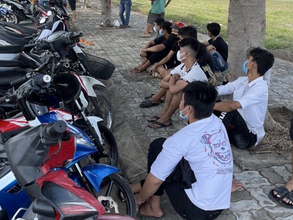 TP HCM: Xử lý 11 đối tượng tụ tập, chạy xe gây rối trật tự công cộng