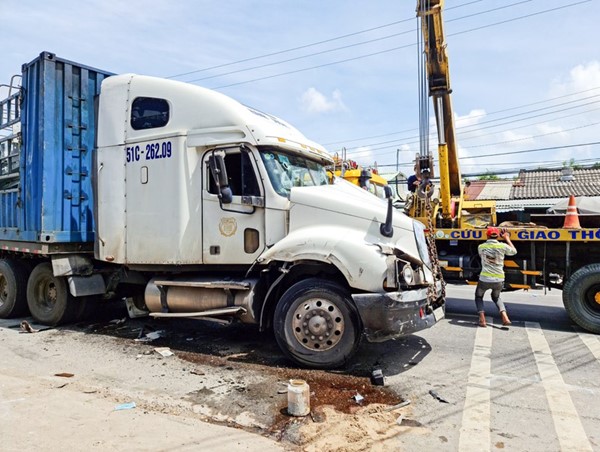 Khởi tố tài xế sử dụng ma túy, vượt chốt kiểm dịch