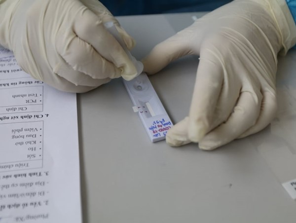 Bình Phước: Kịp thời ngăn chặn 1 tài xế dương tính Covid-19 qua chốt kiểm dịch 