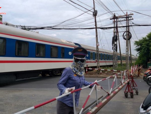 Ngành đường sắt tạm dừng chạy đôi tàu SE3/SE4 vì dịch Covid-19