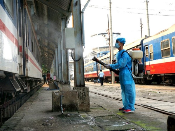 Tạm dừng đón, trả khách tại nhiều ga phía Nam để phòng dịch Covid-19