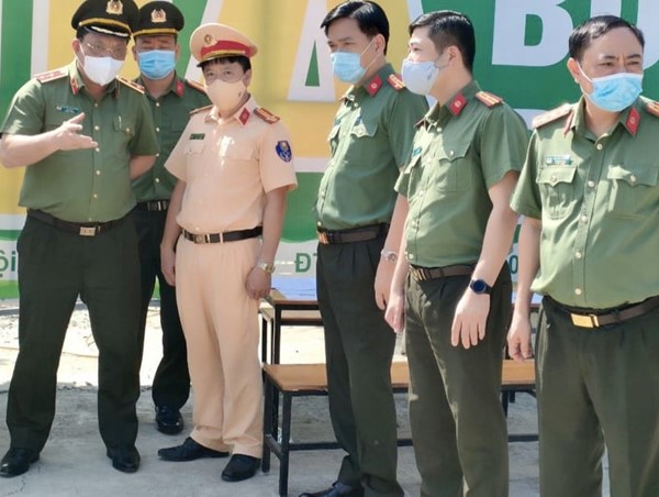 Đảm bảo tuyệt đối an toàn phòng, chống dịch tại các cửa ngõ ra vào Thủ đô