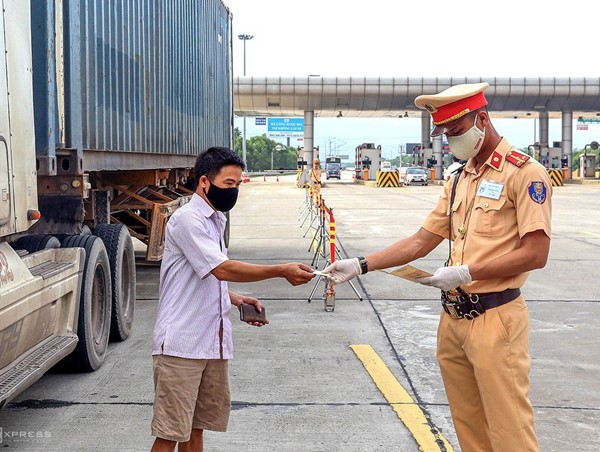 Mở “luồng xanh” vận tải: Tạo thuận lợi cho lưu thông hàng hóa 