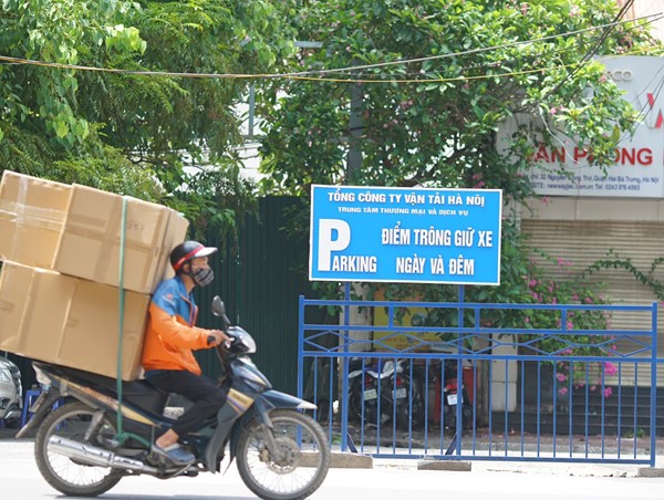 Hà Nội: Gần 8.800 shipper được cấp phép hoạt động
