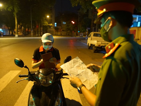 Hà Nội thống nhất mẫu Giấy đi đường dùng trong thời gian giãn cách 