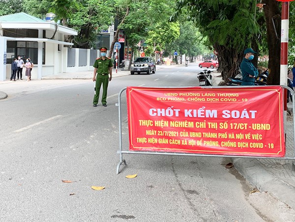 Hà Nội: Chỉ những trường hợp thực sự cần thiết  mới đến làm việc trực tiếp tại công sở