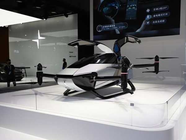 XPeng Motors giới thiệu mẫu xe bay Voyager X2 độc đáo