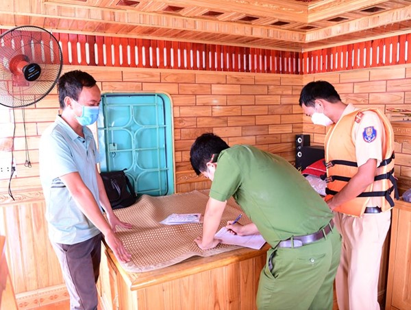 Cục CSGT phát hiện đường dây buôn bán than không nguồn gốc