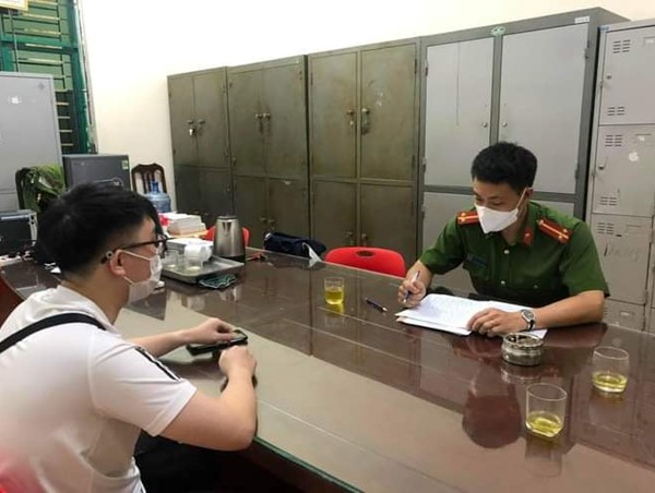 Hà Nội: Làm rõ chủ tài khoản facebook xuyên tạc về dịch Covid-19 tại Cầu Giấy