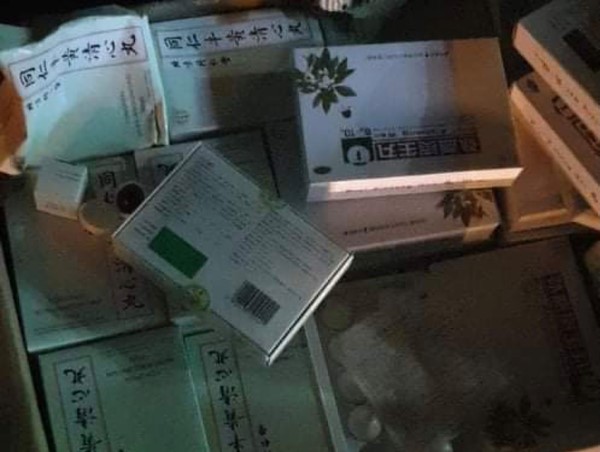 Bắt giữ đối tượng ma túy và lô thuốc nước ngoài “nổ” để điều trị covid