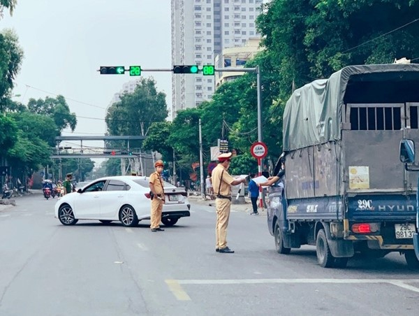 24h: Hà Nội xử phạt 119 trường hợp vi phạm phòng, chống dịch Covid-19