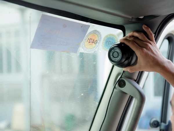 Đôn đốc tiến độ lắp camera giám sát trên xe kinh doanh vận tải