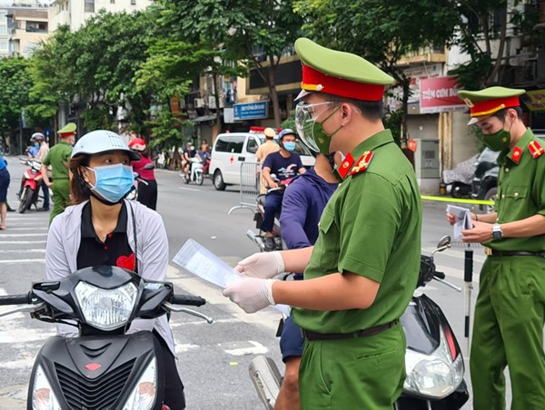 24h: Hà Nội xử phạt 199 trường hợp vi phạm phòng, chống dịch Covid-19