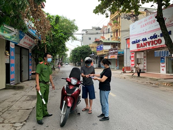 24h: Hà Nội xử phạt 170 trường hợp  vi phạm phòng, chống dịch 