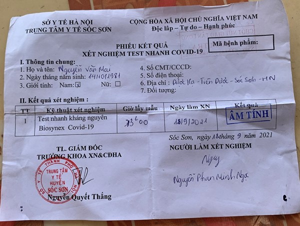 Lái xe luồng xanh tự sửa ngày trên phiếu xét nghiệm nhằm “thông chốt”