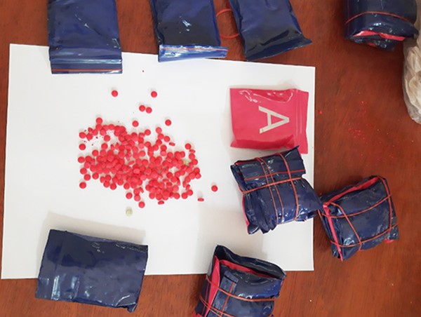 Phát hiện 3.800 viên ma túy vô chủ trên Quốc lộ 1