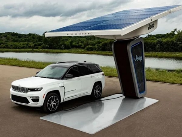 Jeep ấn định ngày ra mắt Grand Cherokee 4xe 2022