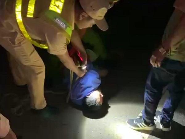 Cảnh sát truy đuổi 100km khống chế tài xế “thông chốt” kiểm dịch